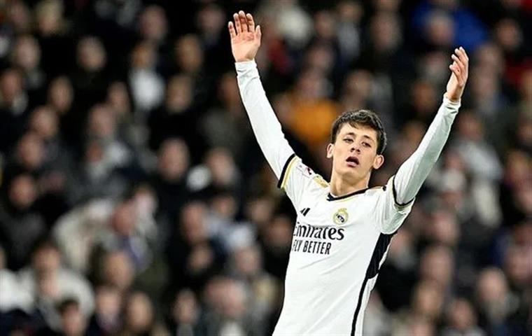 Real Madridin Arda Guler Mac (Small)