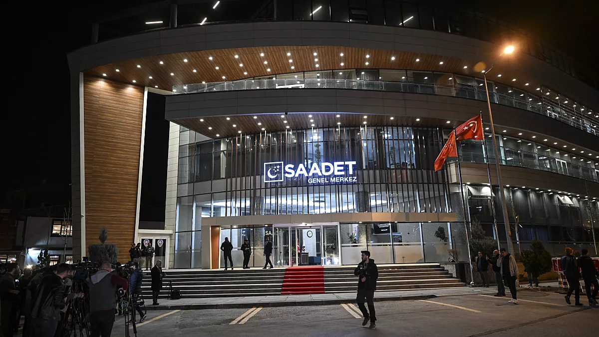 Saadet Parisi Adaylar