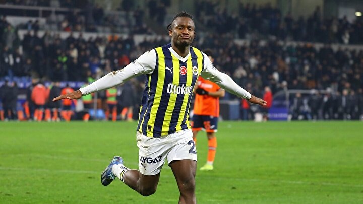 5D6D28D2 Semih Batshuayi7