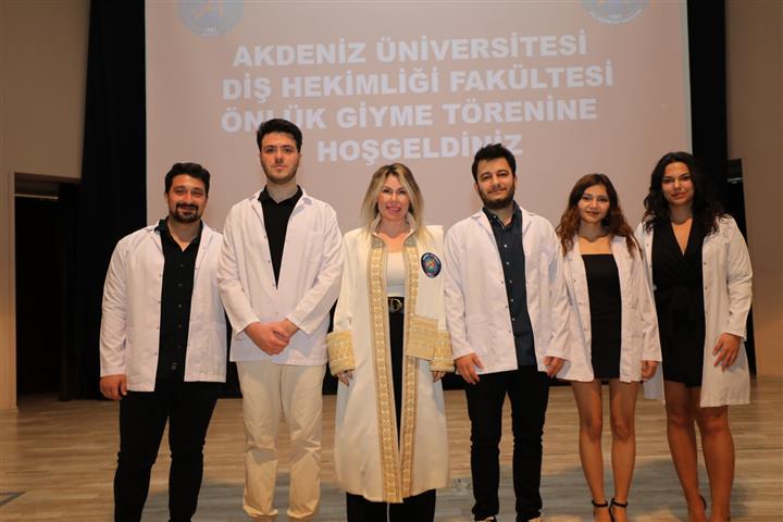 Akdeniz Üniversitesi Diş Hekimliği Mezuniyet (1)