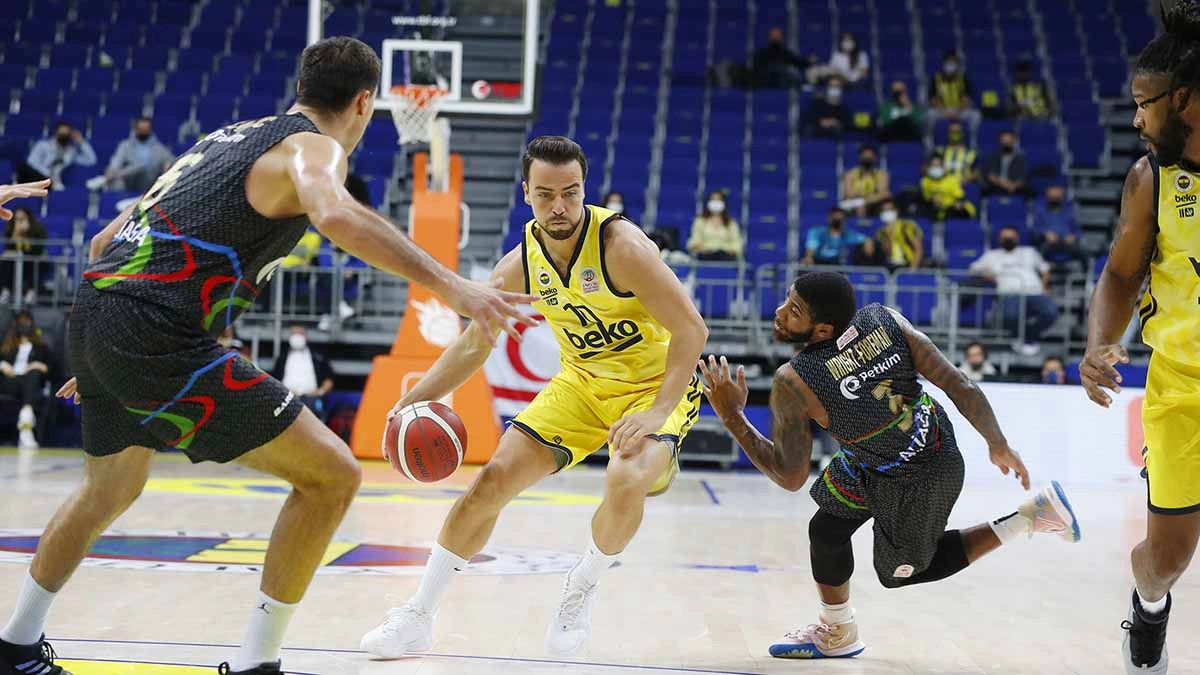 Aliağa Petkimspor Fenerbahçe Beko 6