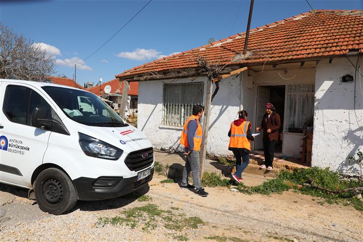 Büyükşehir’in Halk Mama Desteği Devam Ediyor (3) (Small)