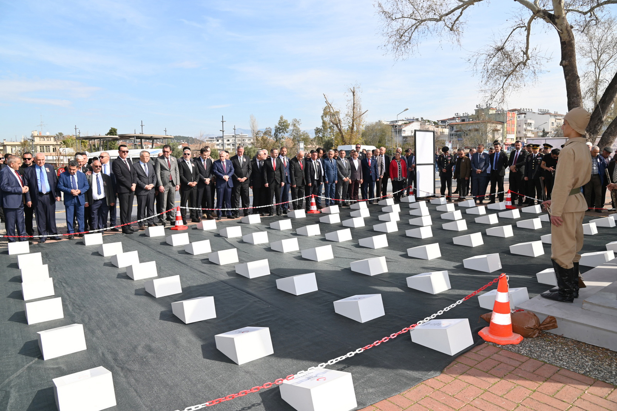 Manavgatta Canakkale Sehitleri Torenler 27774 (1)