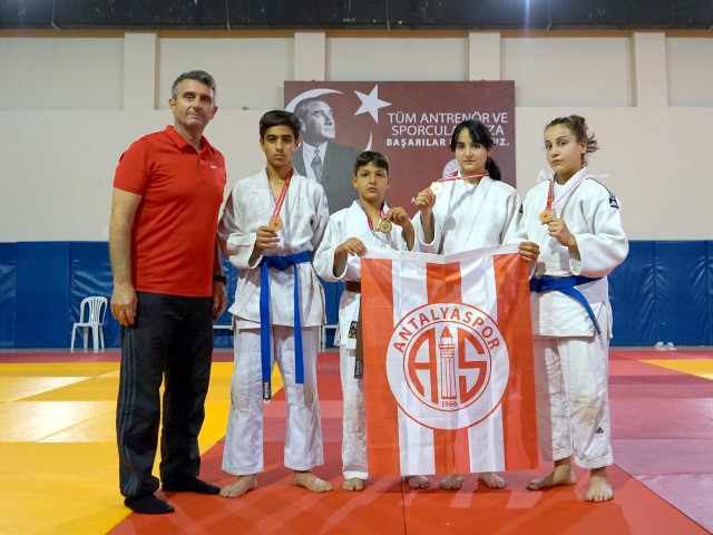 1 Antalyaspor Judo (Takım) (Small)