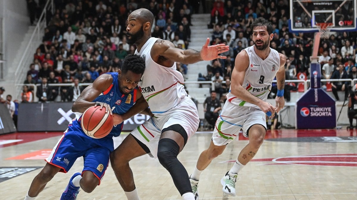 Anadolu Efes Aliaga Petkimsporu Uzatmada Yikti 8Yc U5X T8