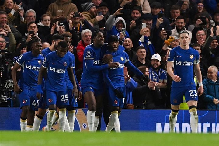 Chelsea Ingiltere Premier Lig (Small)