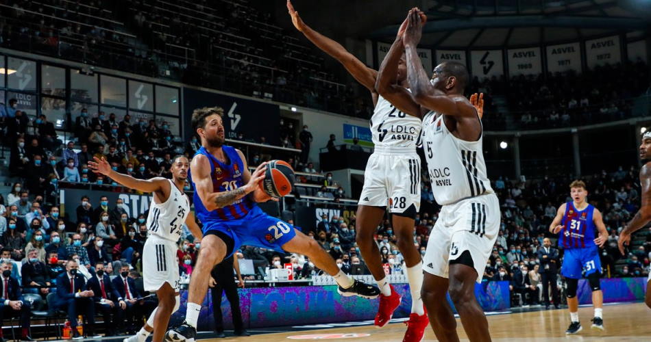 D0C3F454 Nicolas Laprovittola Handles Barcelona At Asvel Euroleague