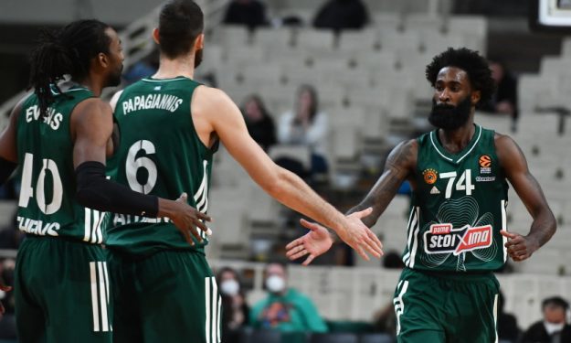 E9640E67 Howard Sant Roos Celebrates Panathinaikos 625X375