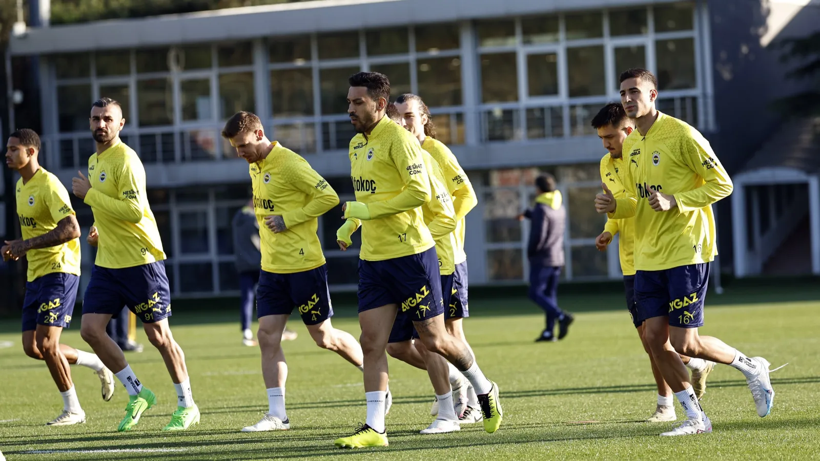 Fenerbahce Olympiakos Maci Hazirliklarinin Istanbul Etabini Tamamladi Vdk7