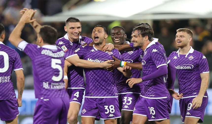 Fiorentina Rolando Mandragora Celebrate
