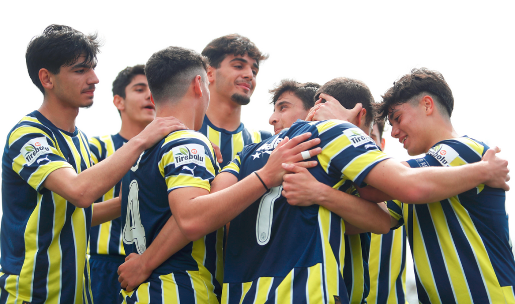 Haber Futbol Altyapi Fenerbahce U17 Takimi 20230401 1024X606