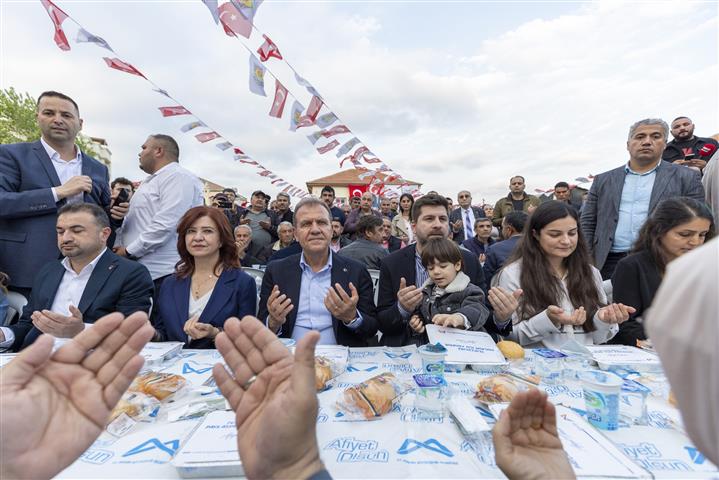 Mersin Buyuksehir Belediye Baskani (Small)