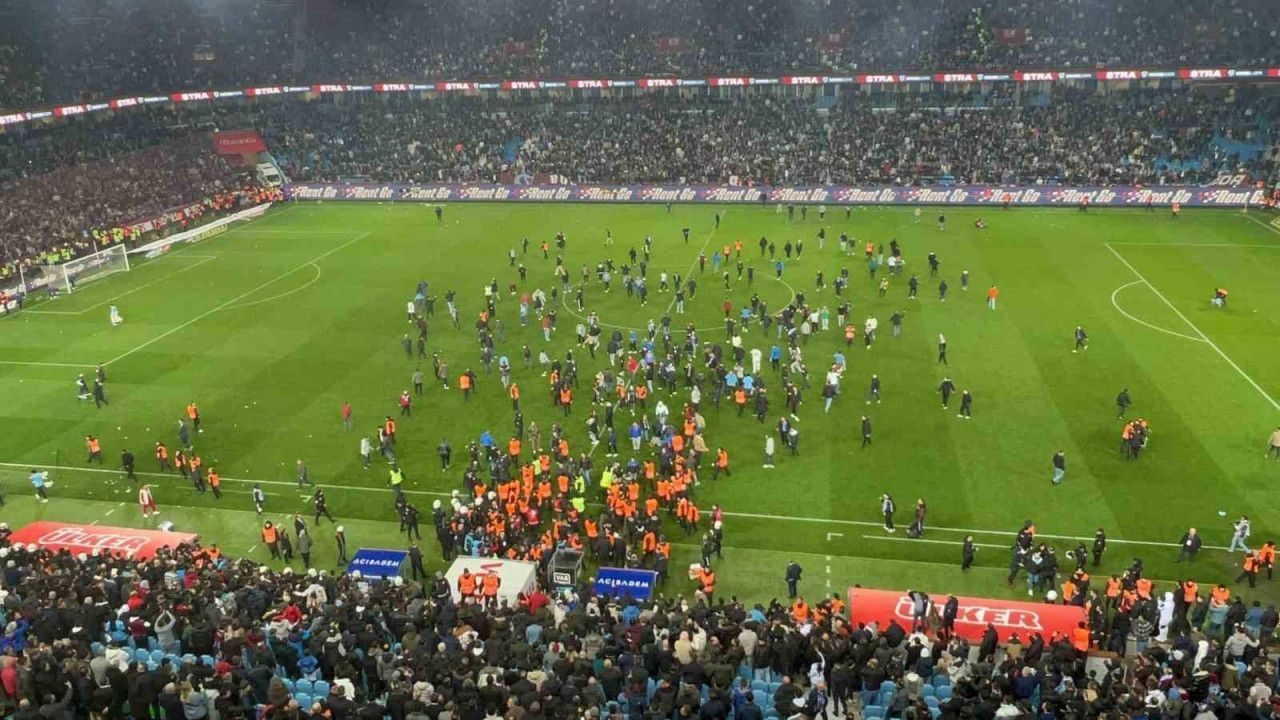 Trabzonspor Fenerbahce Macinda Kavga Tffden Son Dakika Aciklamasi Geldi