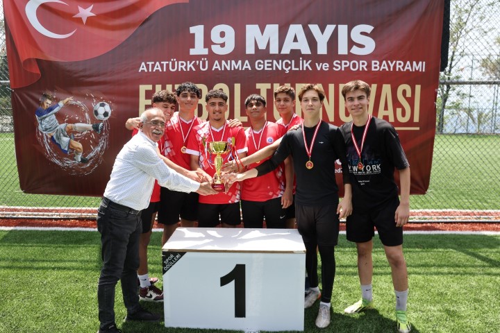 19 Mayıs Futbol Turnuvası (14) (Small)