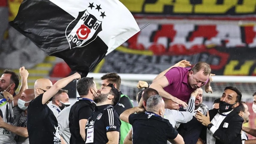 Besiktas Sampiyonluklari (Small)