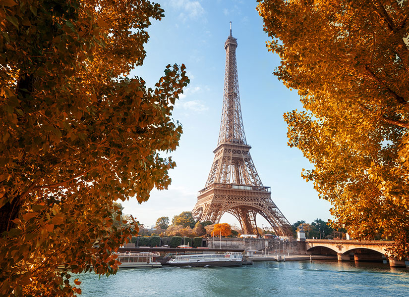 Sonbaharda Pariste Yapilacak Seyler Eyfel Kulesi