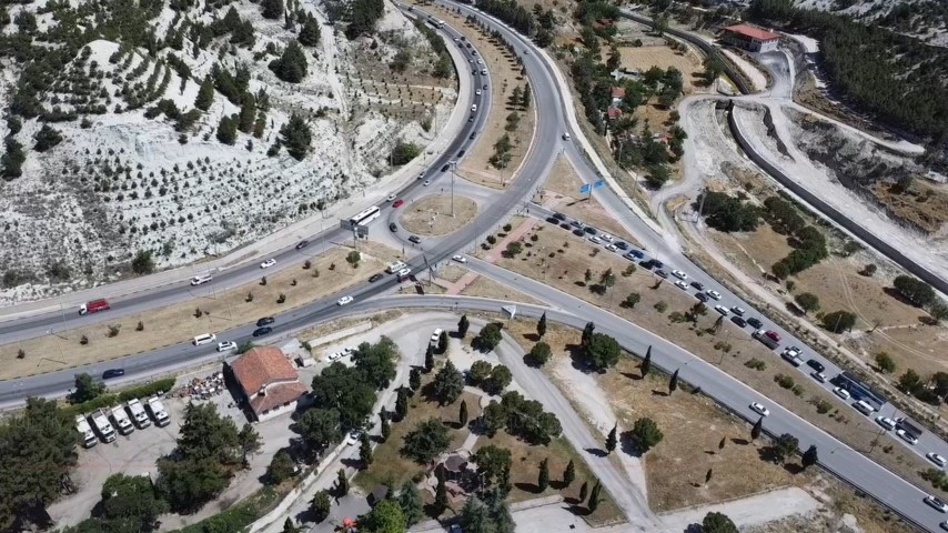 Yollar Tıkandı (2)