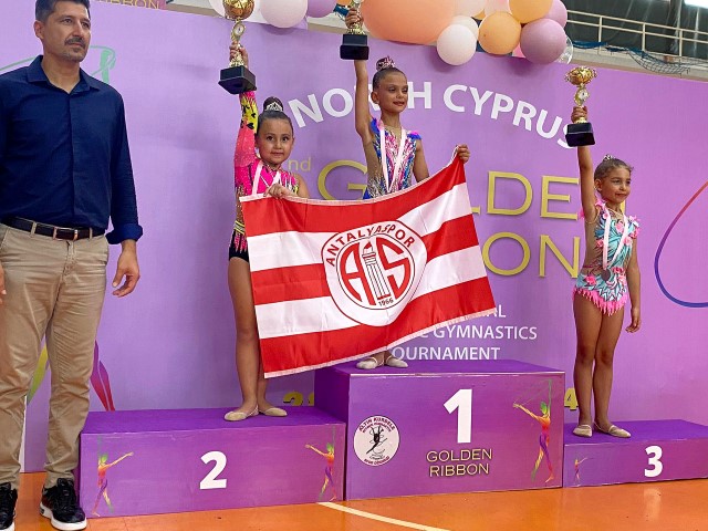 1 Antalyaspor Cimnastik Altın Kurdele Ritmik Cimnastik Turnuvası (Small)