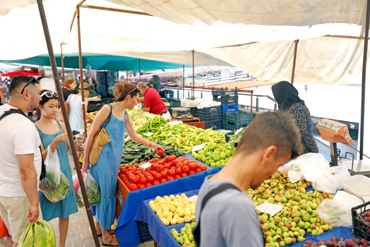 Alanya Cuma Pazari Yeni Yerinde Acildi (1) (Small)