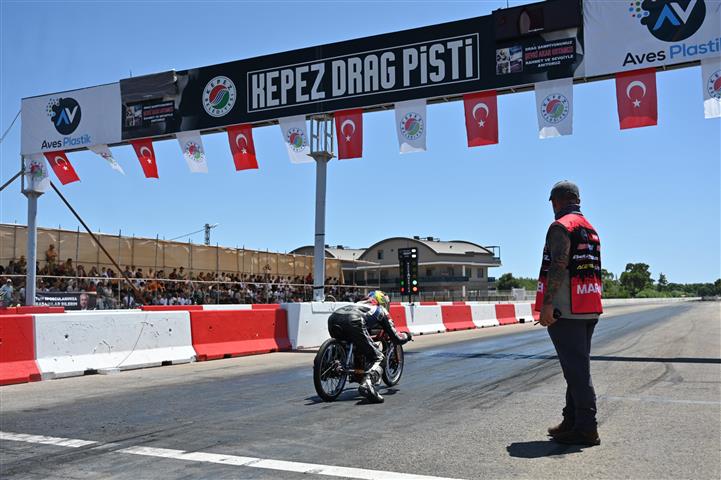 Kepezde Motodrag Ruzgari Esti 12 (Small)