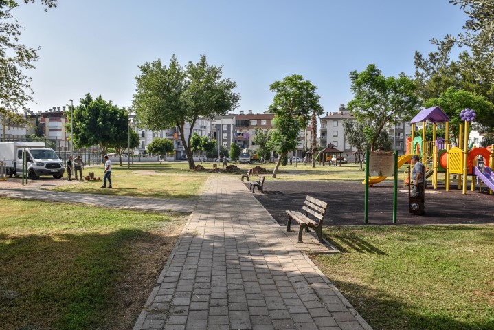 Kepezden Jambil Jabayev Parkina Anit 5 (Small)