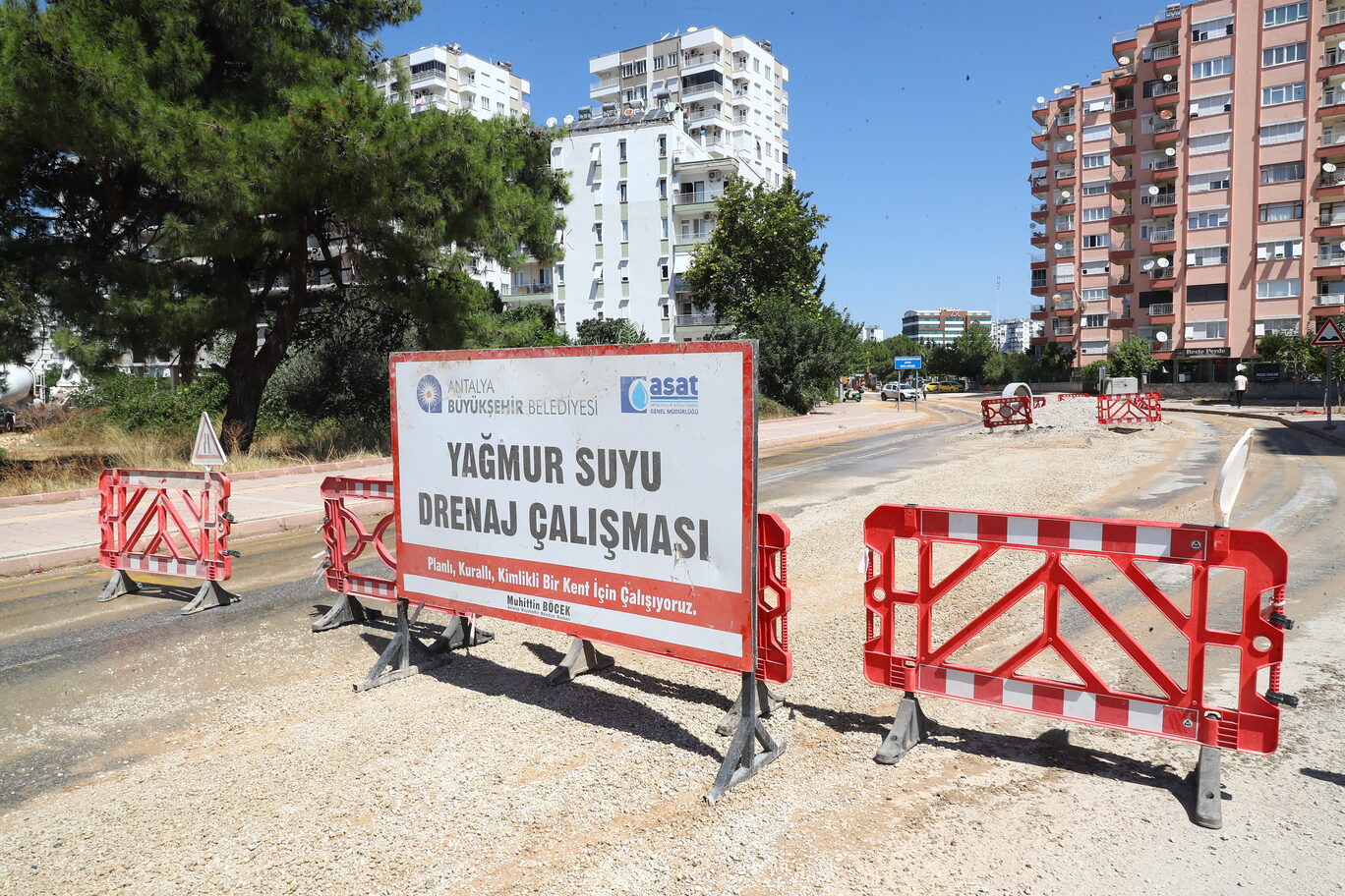 Asat Konyaaltı Yağmur Suyu Drenaj Hattı Çalışması (4)