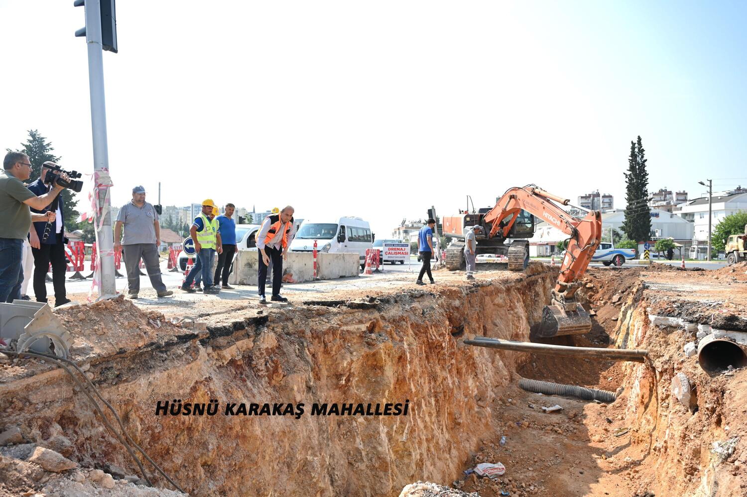 Kocagoz, Sel Baskinlarinin Onune Geciyor 10