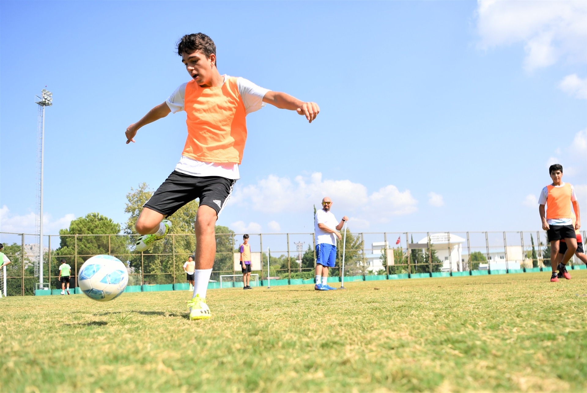 Konyaalti’nda Çocuklar Spor Yaparak Hayati Öğreni̇yor (1)