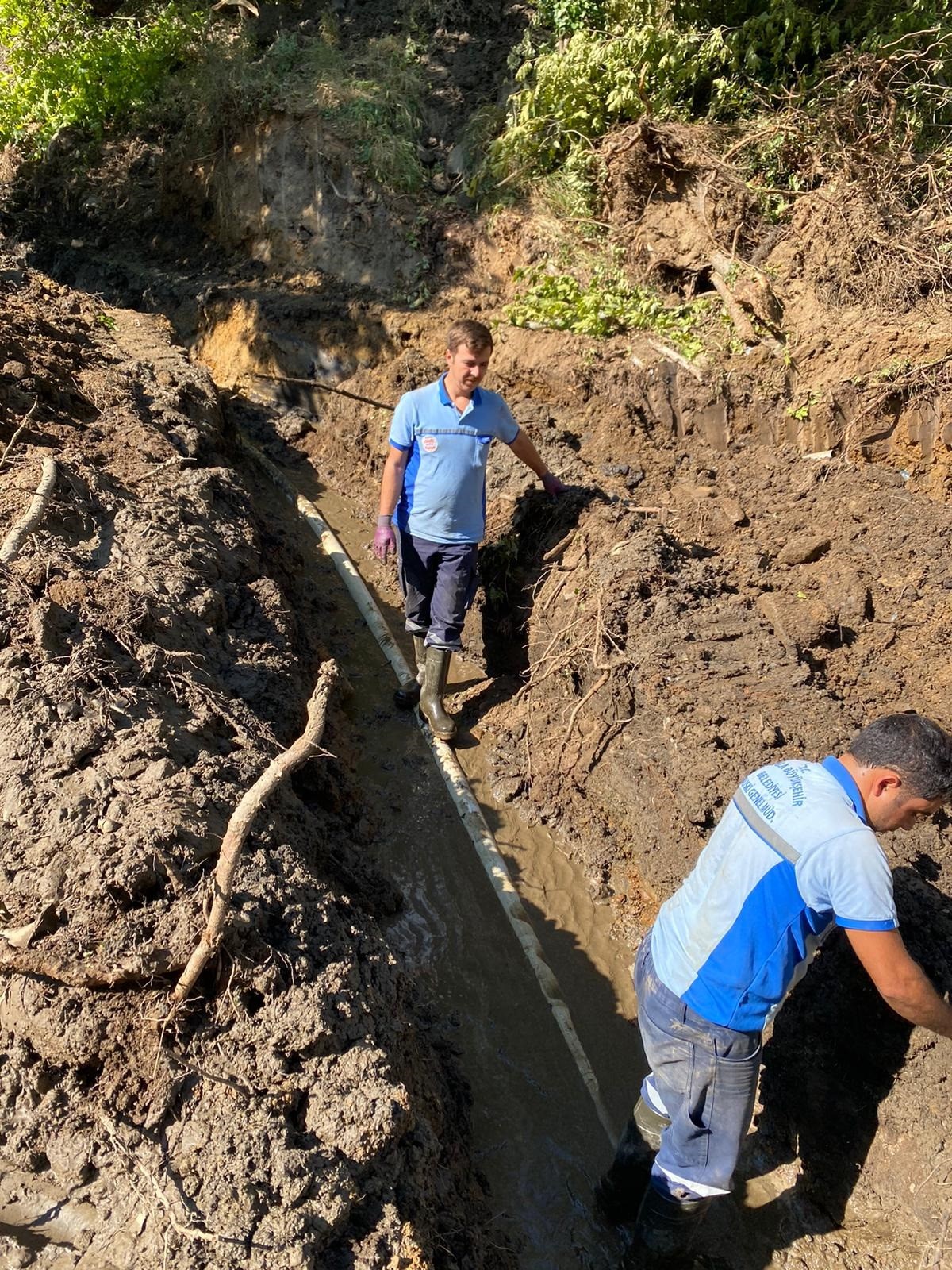 Muğlada Su Depoları Doldu Taştı (2)