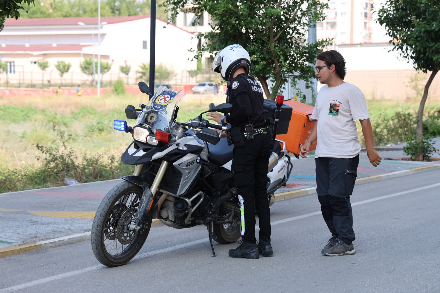 Trafikte Hatıra Fotoğrafı (4)