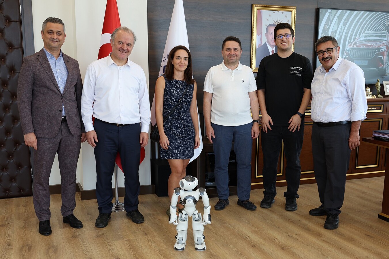 Yeni Robot Tanıtıldı (2)