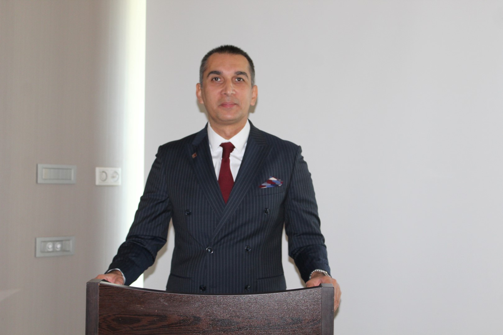 Ansi̇ad Ercan Özbek (Large)-1