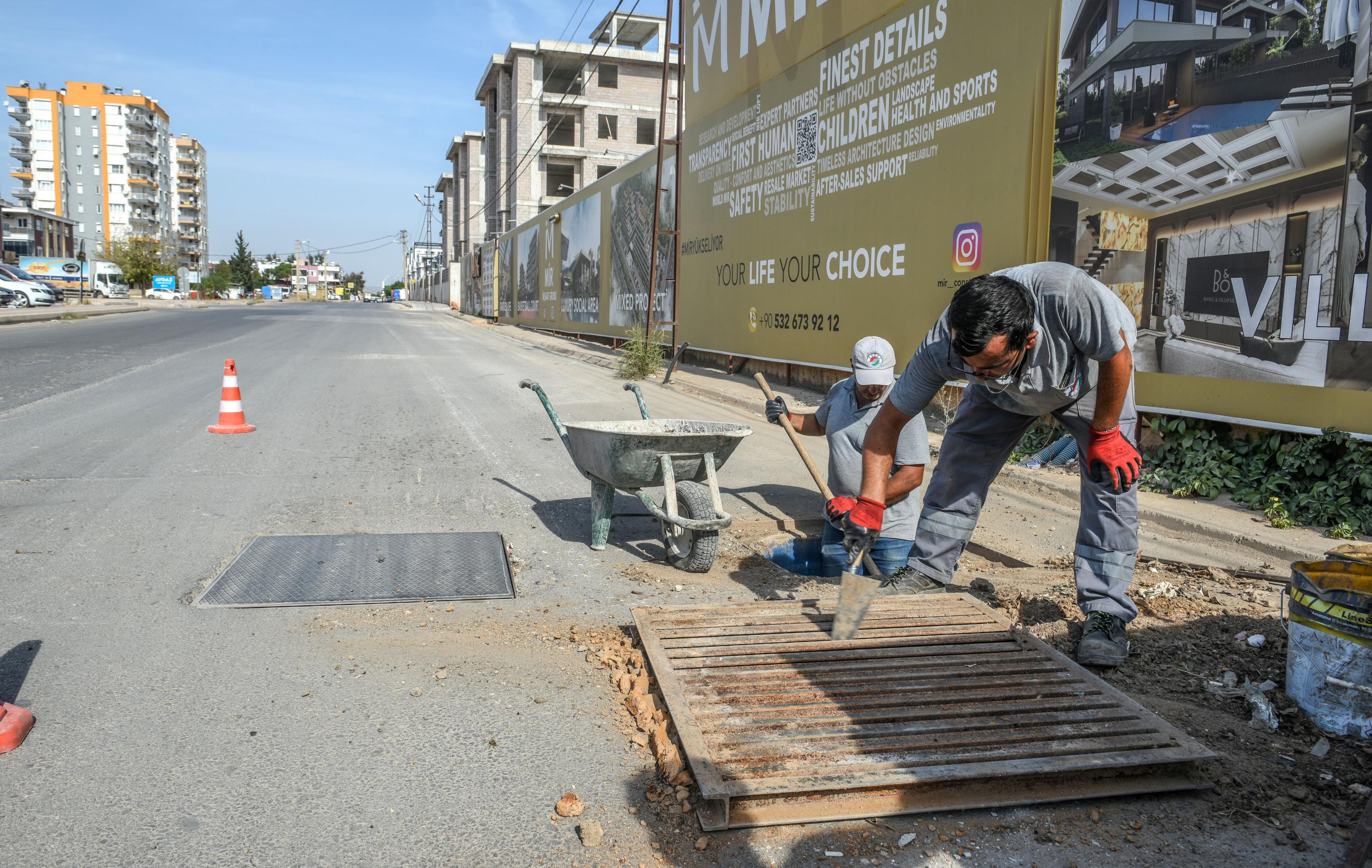 Kepez, Sel Baskinlarina Karsi Mazgallari Temizliyor 7