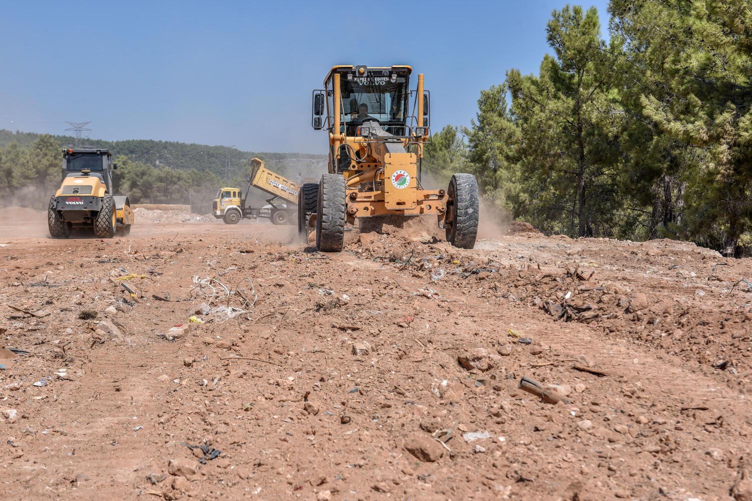 Kepezde Yol Ve Kaldirim Calismalariyla Daha Guvenli Ulasim 5