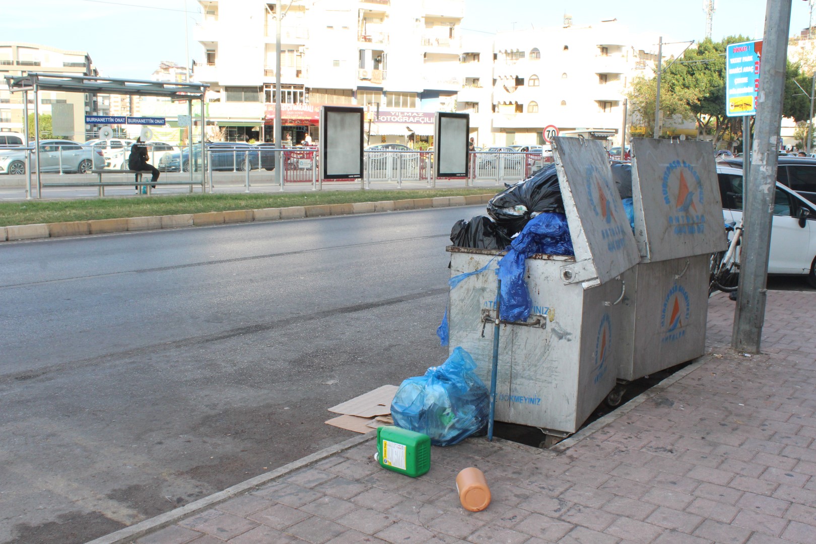 Manşet Antalya’dan Utandıran Görüntüler! (Large)