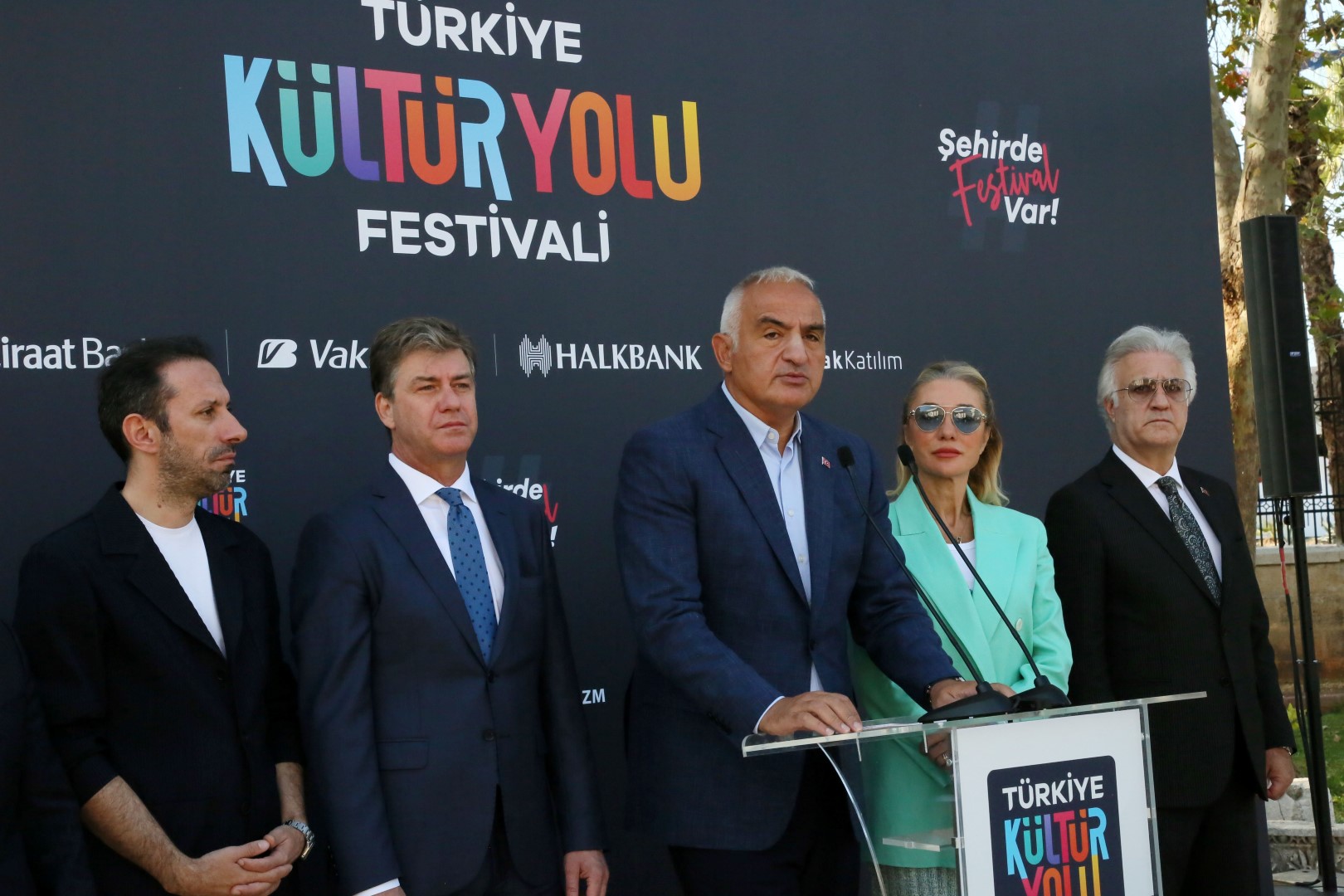 Antalya Kultur Yolu Festivali Basladi 401884 118464 (Large)