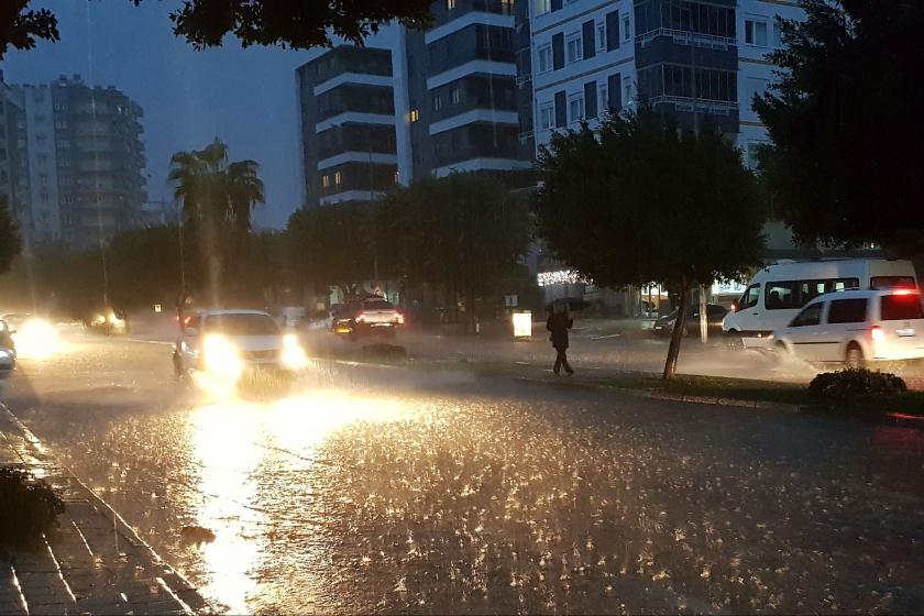 Aşırı Yağışlar Trafik (1)