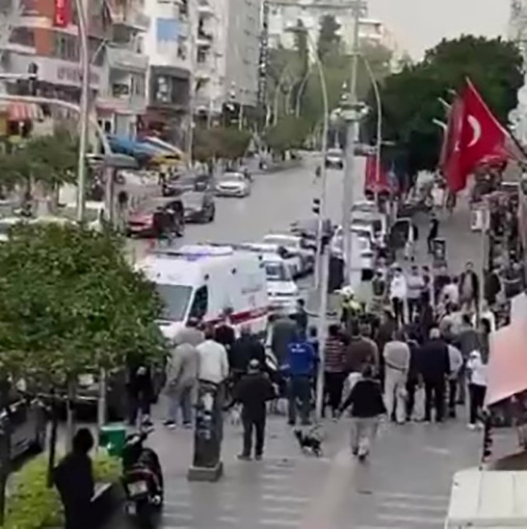 Emniyet Müdürü Polisin Yanında (2)