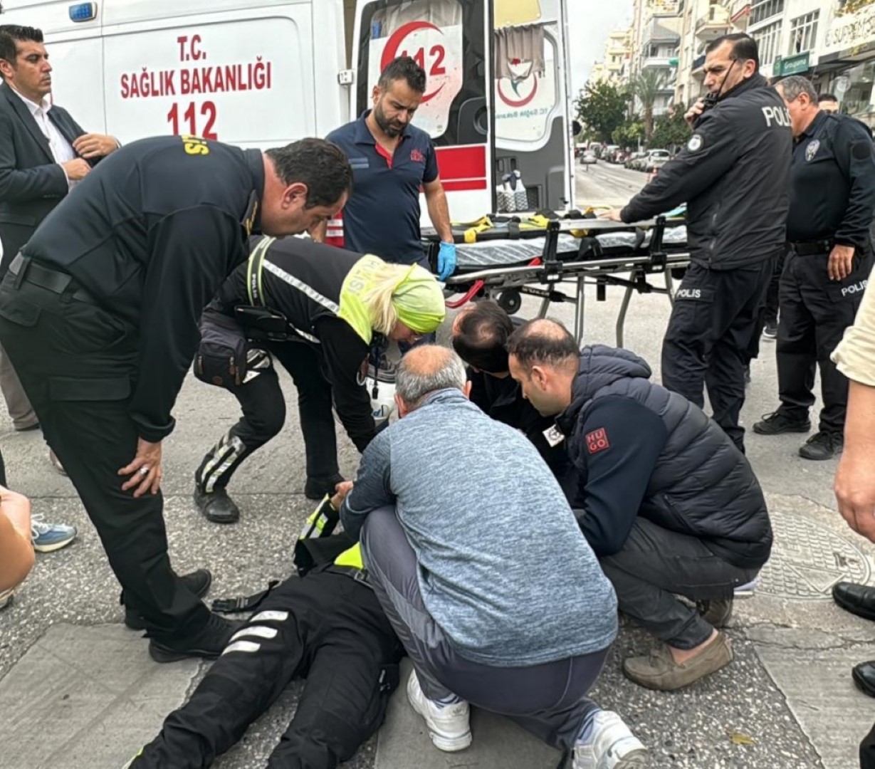 Emniyet Müdürü Polisin Yanında (3)