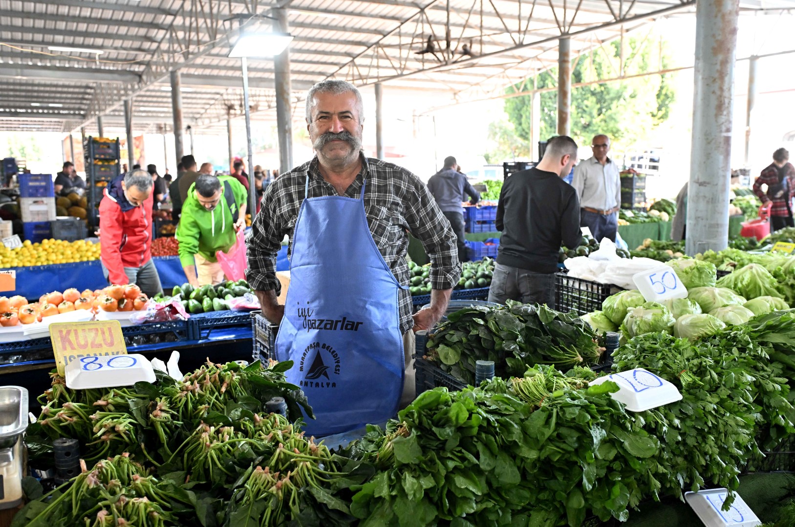 Pazarcilara Önlük Dağitimi (3) (Large)