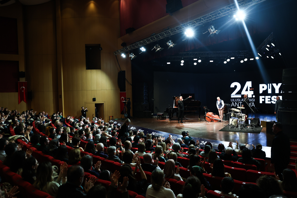 24. Uluslararası Antalya Piyano Festivali’nde Kerem Görsev’den Caz Rüzgarı (54)