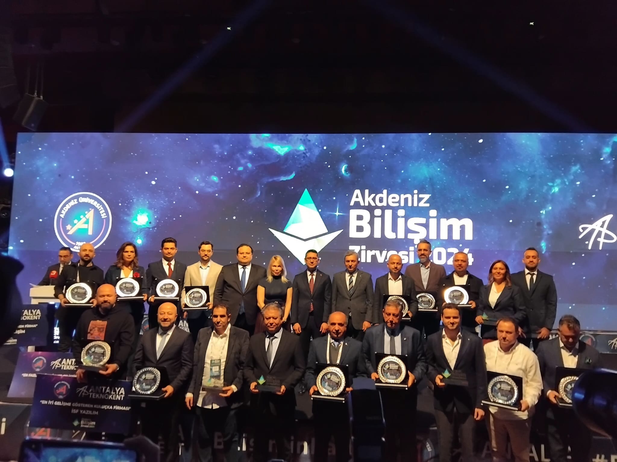 8. Akdeniz Bilişim Zirvesi-1