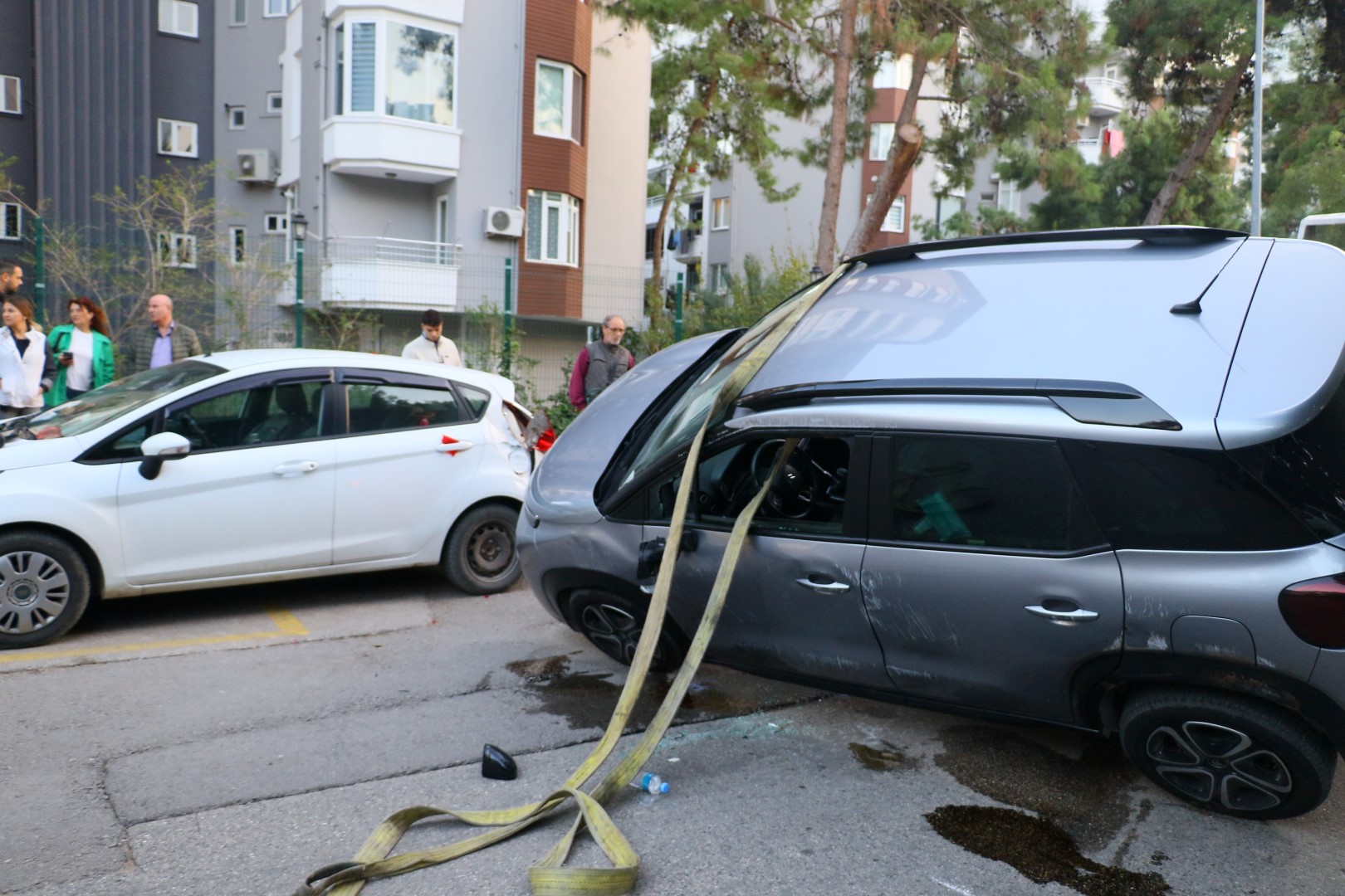 Kaza Yaptı Polisleri Kandırmaya Çalıştı (4) (Large)