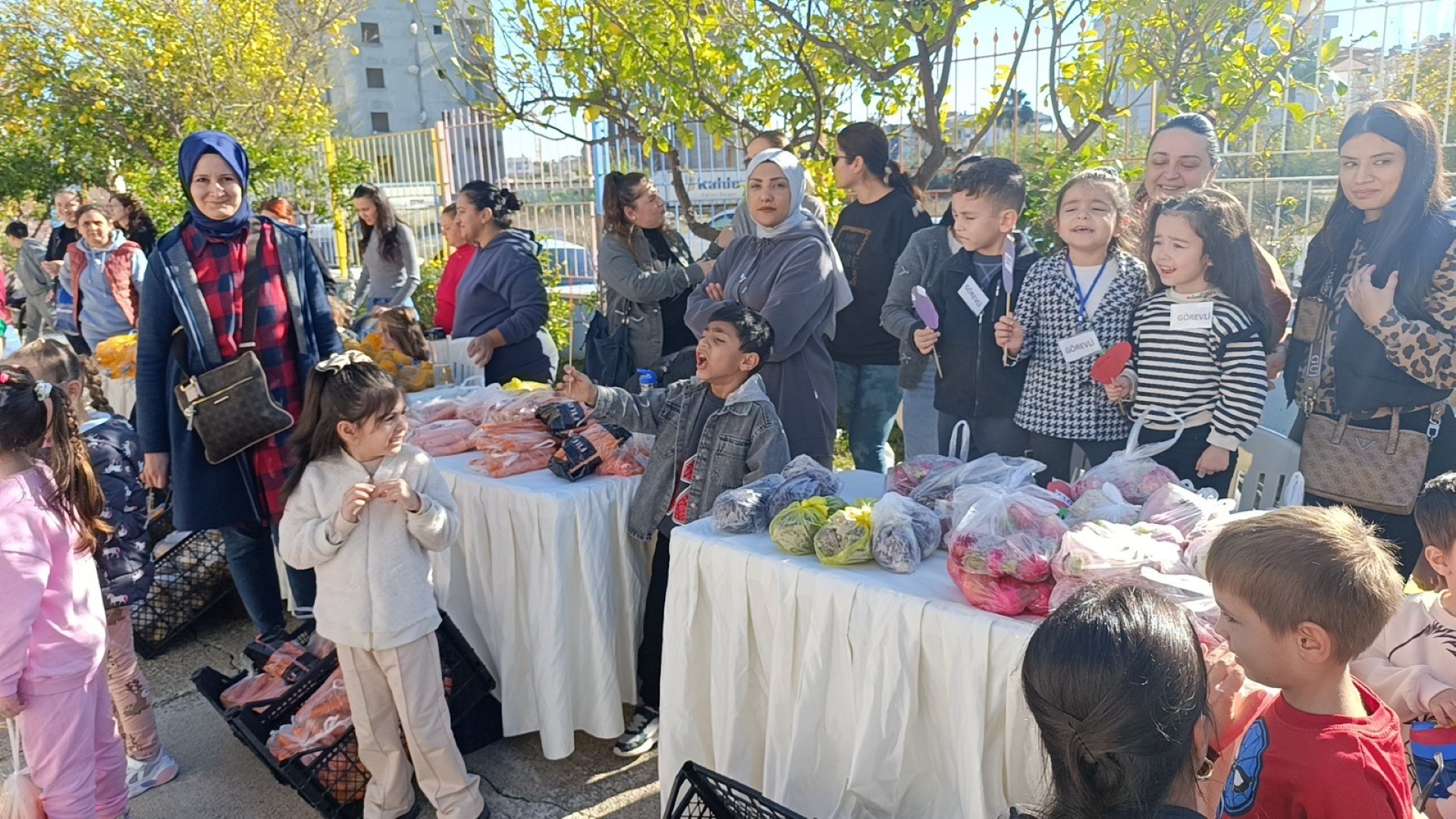 Pazarcılara Taş Çıkardı (5)