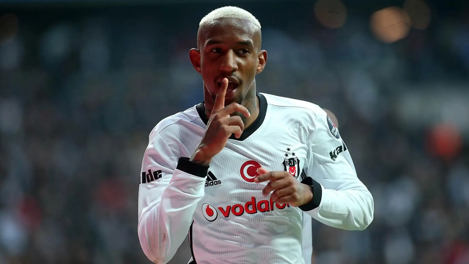 Talisca (4)