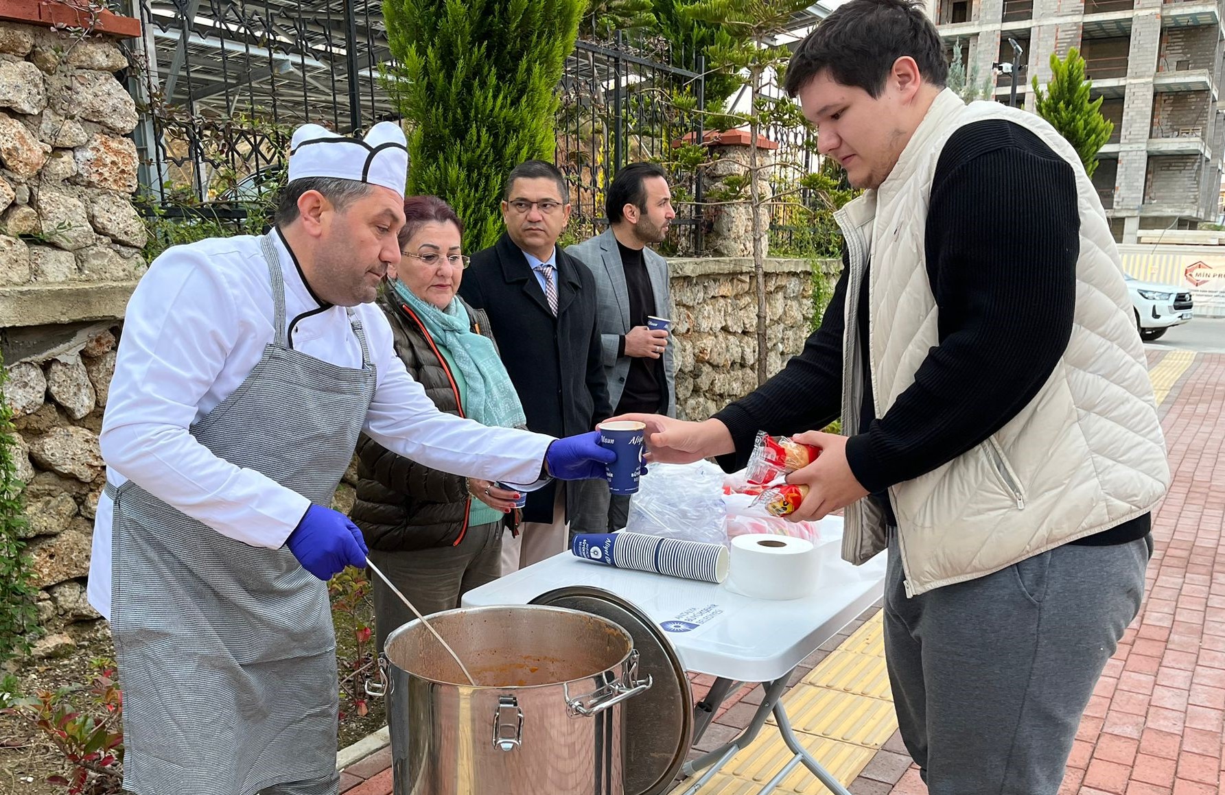 Alanya Alkülü Öğrenci̇lere Çorba İkrami (2)