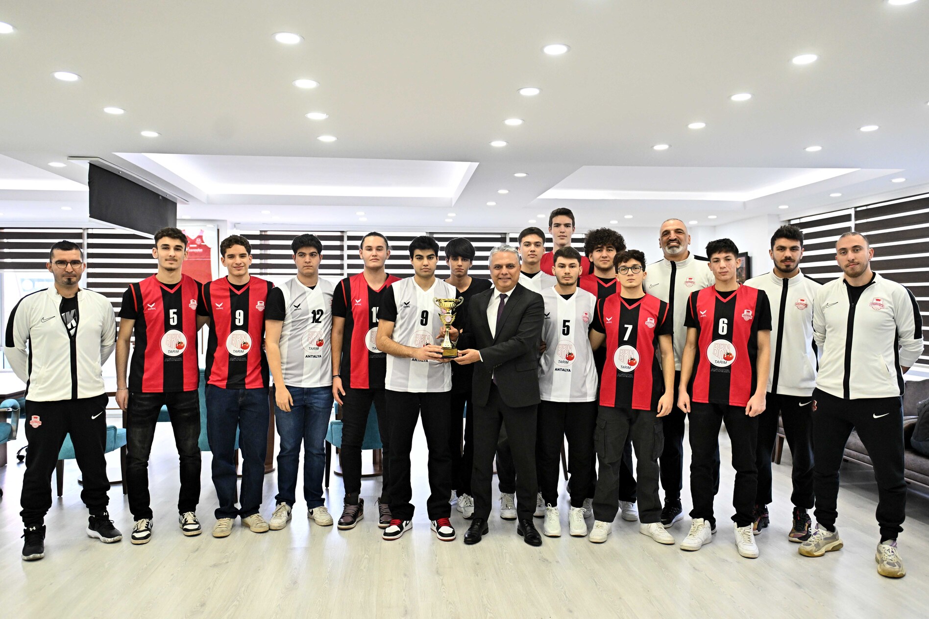 Basketbol Takimi U 18 (4)