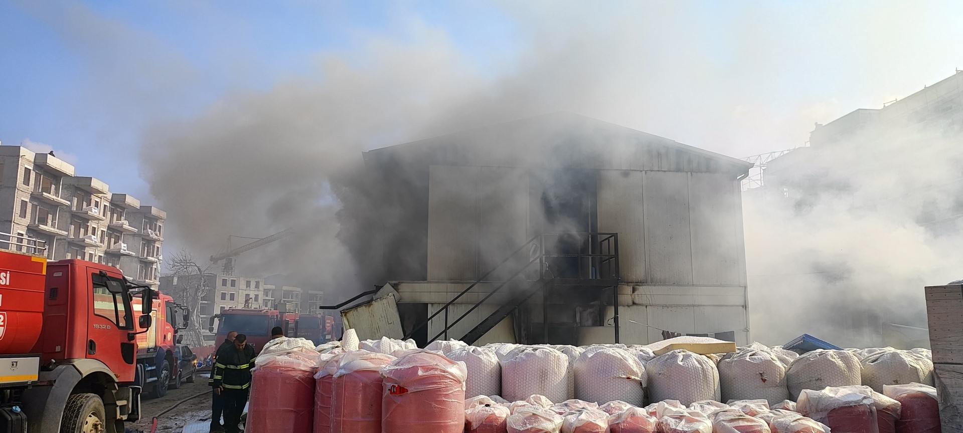 Hatay Depo Yangıne (1)