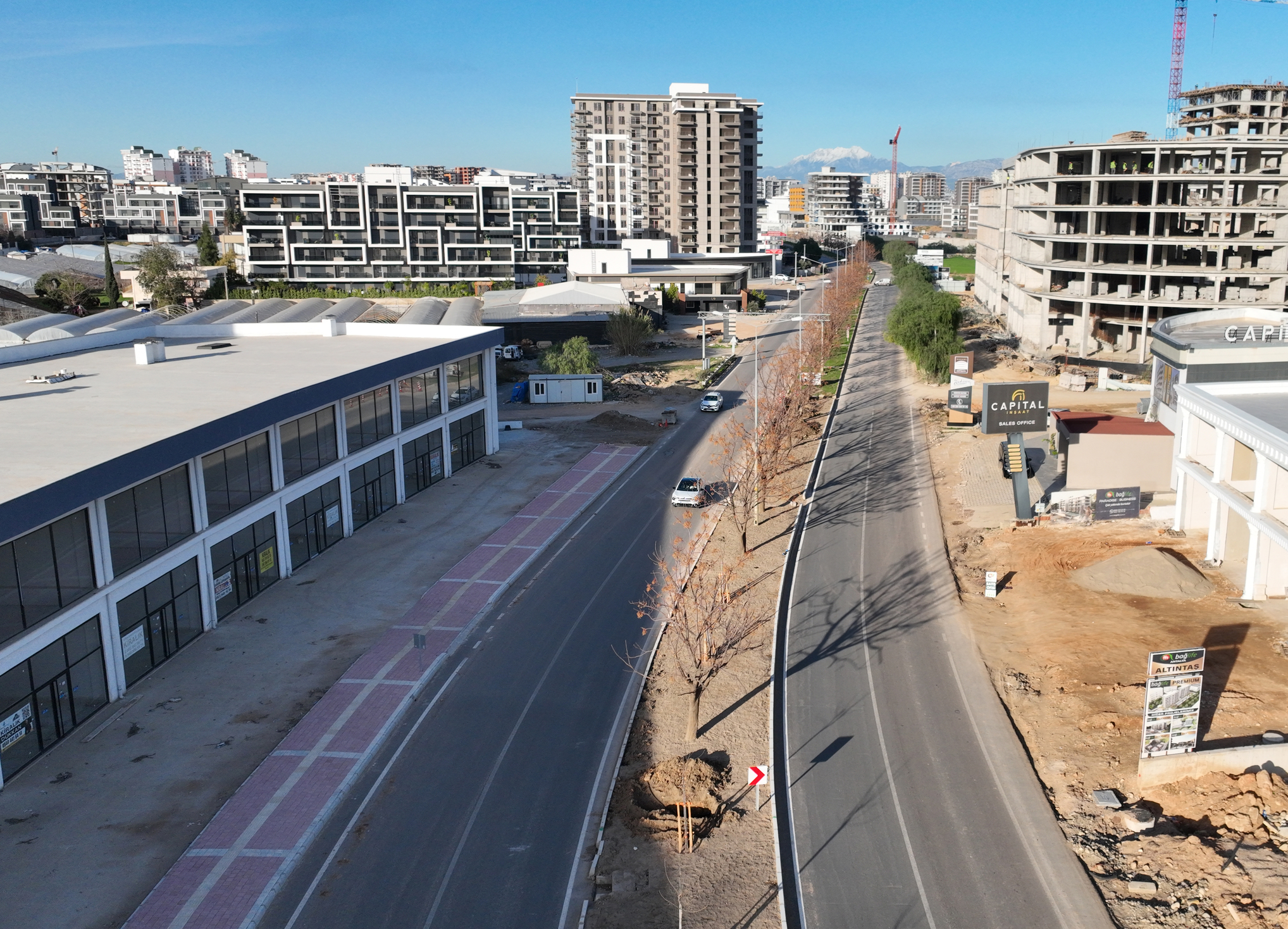 Kardeş Kentler Caddesi Trafiğe Açıldı (2)