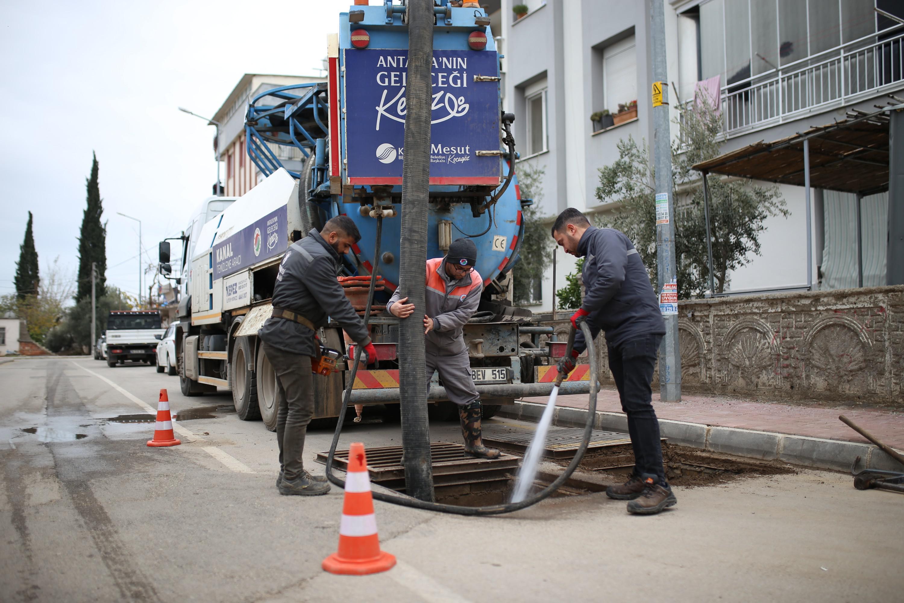 Kepezde Mazgal Temizligiyle Su Taskinlarinin Onune Geciliyor 7